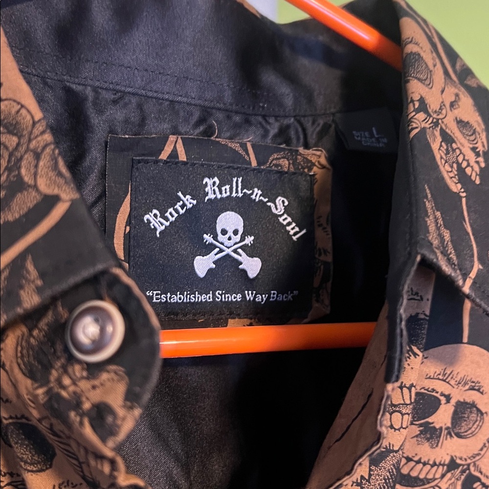 🔥Clearance! Button up skull tshirt - Picture 2 of 5